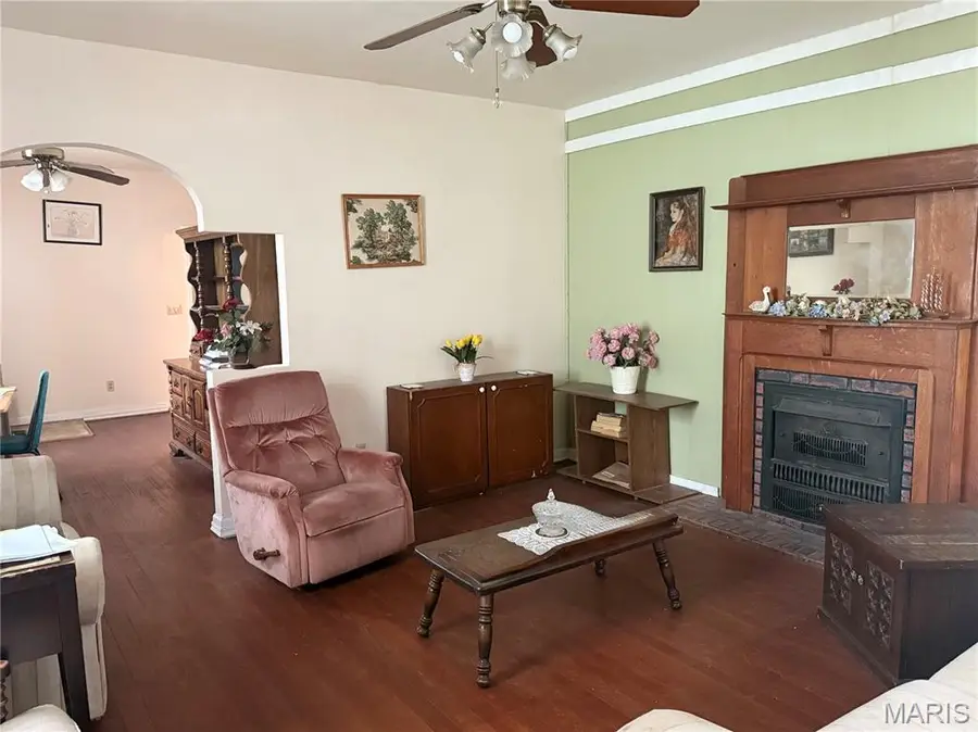 4260 Miami Street, Saint Louis, MO 63116 - #2