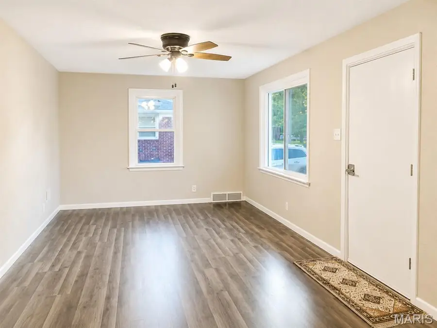 634 Mildred Avenue, Wood River, IL 62095 - #2