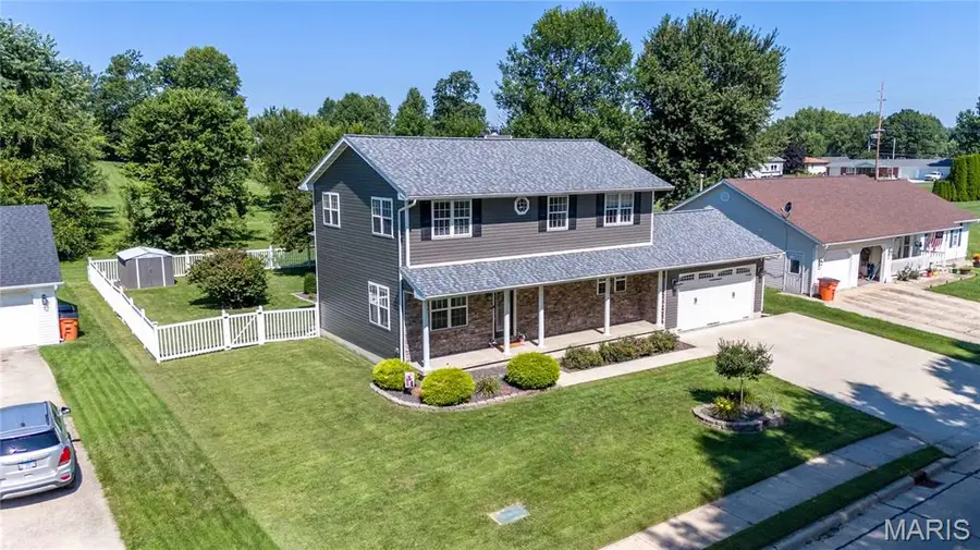 407 Sunset Drive, Vandalia, IL 62471 - #2