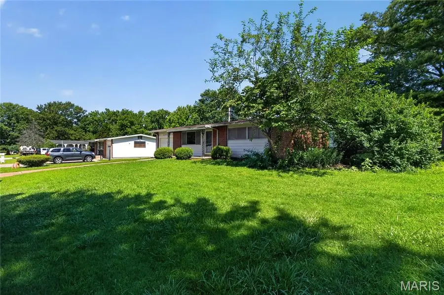 1721 Emery Drive, Saint Louis, MO 63136 - #3