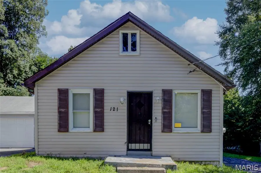 121 Coburg Drive, Saint Louis, MO 63137 - #2