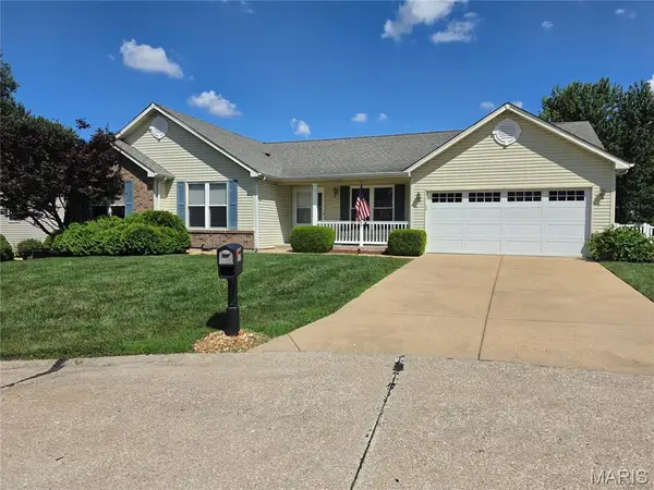 612 Otter Creek Trail, St Peters, MO 63376