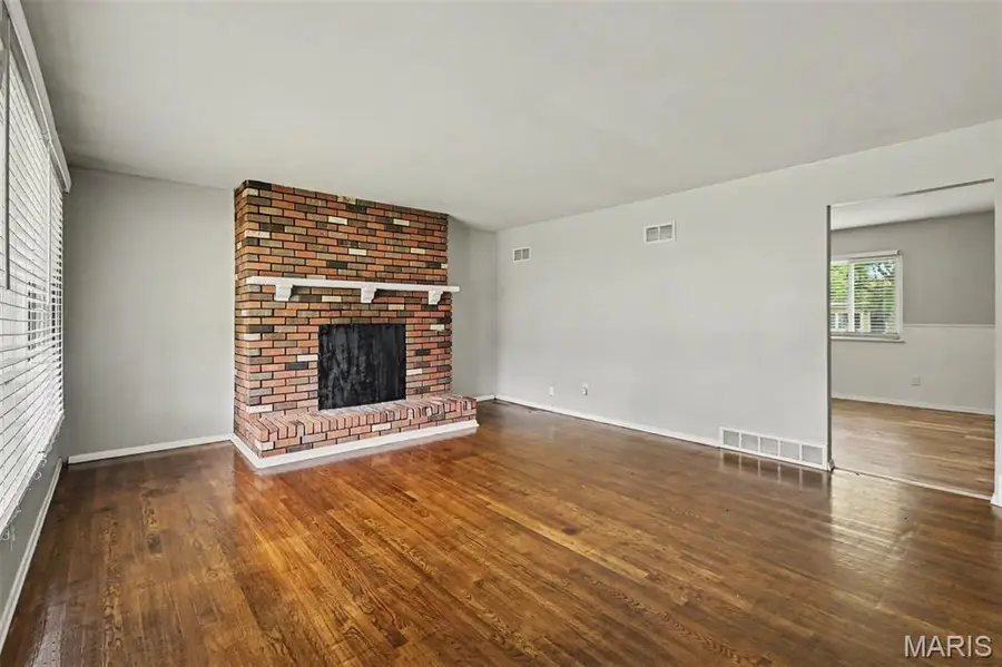 1307 Claudine Drive, Saint Louis, MO 63138 - #2