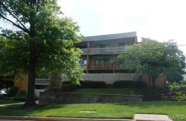950 E Rue De La Banque #L7, St Louis, MO 63141