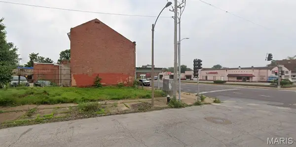 3859 S Broadway, St Louis, MO 63118