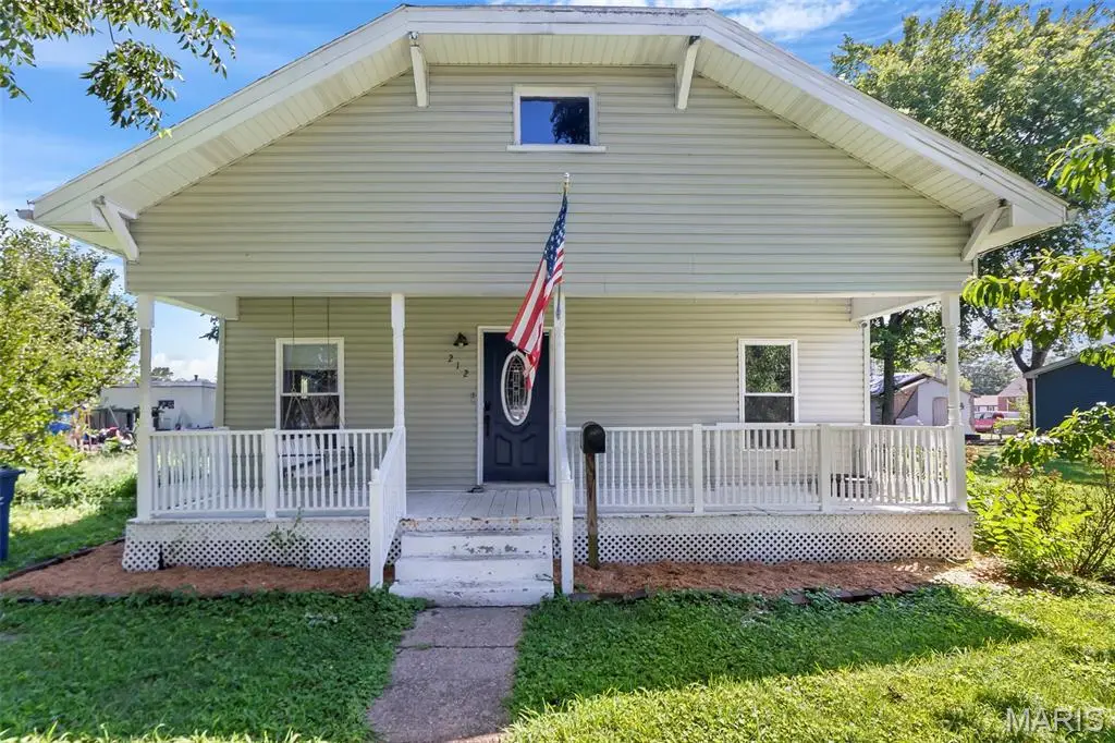 212 W Davidson Avenue, Chaffee, MO 63740 - #1