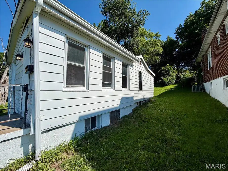 7123 Beulah Avenue, Jennings, MO 63136 - #2