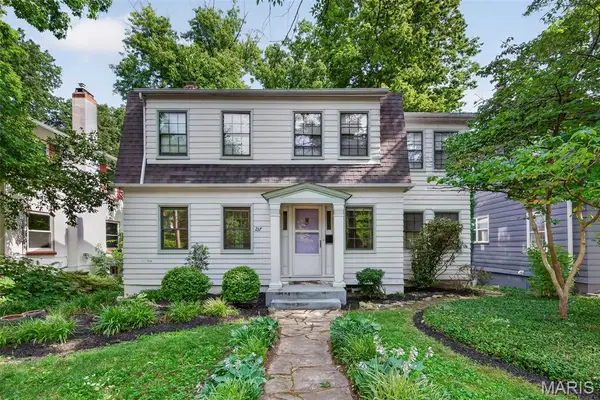 237 Kerruish Place, Webster Groves, MO 63119