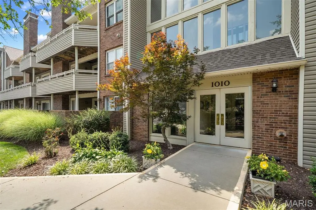 1010 Thoreau Court #210, Saint Louis, MO 63146 - #1
