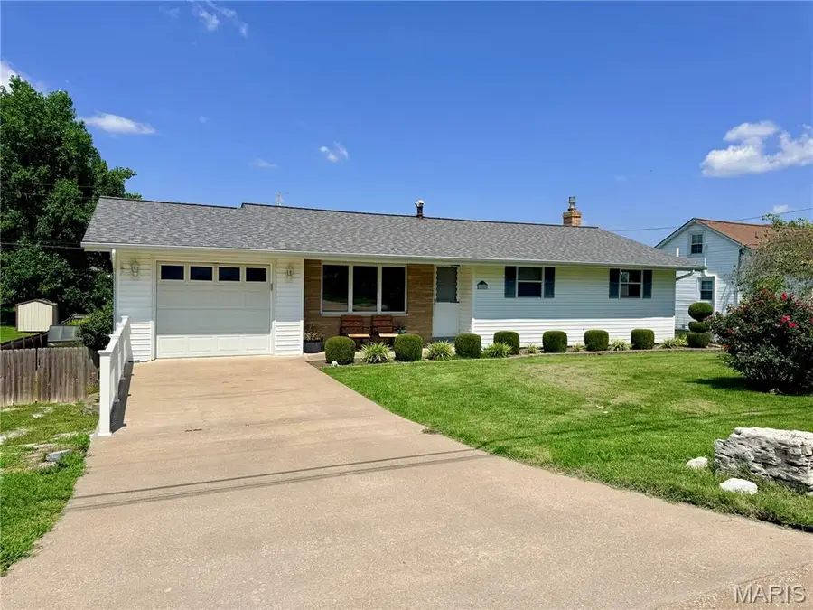 1044 Hume Street, Perryville, MO 63775 - #2