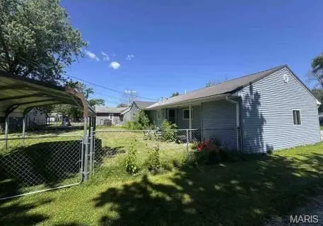 108 W Lakeview Avenue, Centralia, MO 65240 - #3