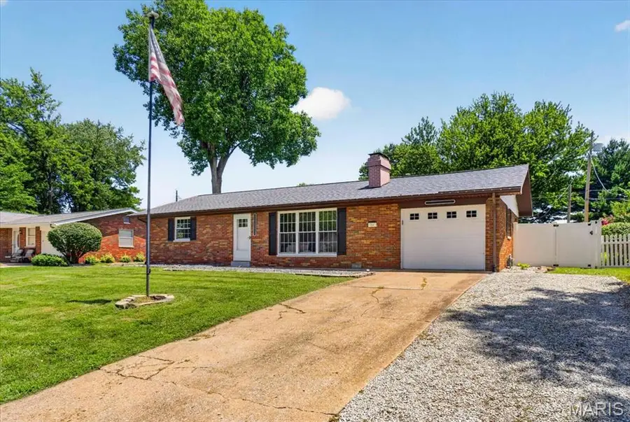 14 Stacy Drive, Fairview Heights, IL 62208 - #2