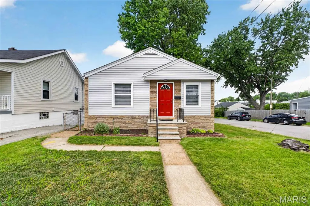 3345 Macklind Avenue, Saint Louis, MO 63139 - #1
