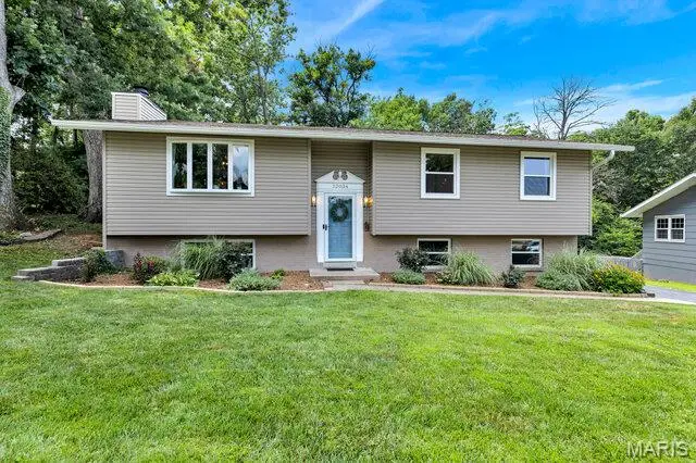 12034 Debonnaire Drive, Saint Louis, MO 63146 - #1
