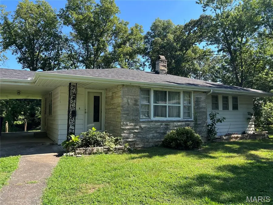 715 Susan Esther, Benton, IL 62812 - #2