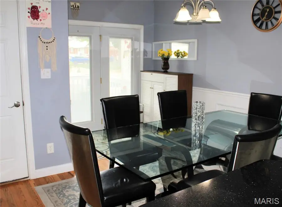 7019 Heege Road #A, Saint Louis, MO 63123 - #2