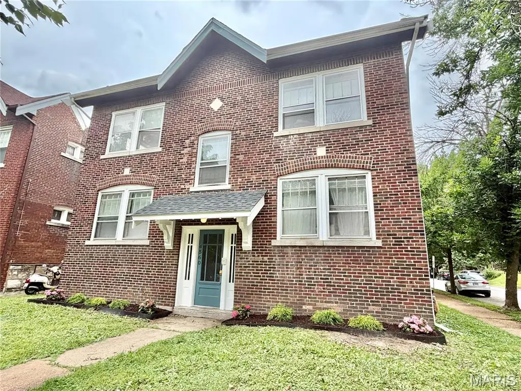 4560 Flad Avenue, Saint Louis, MO 63110 - #1
