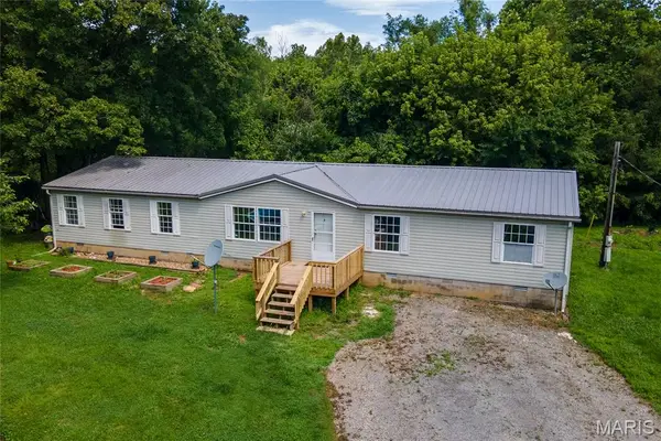 9222 Montgomery Lane, Goreville, IL 62939