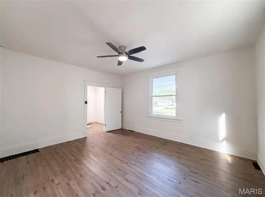 415 N 4th Street, Saint Charles, MO 63301 - #3