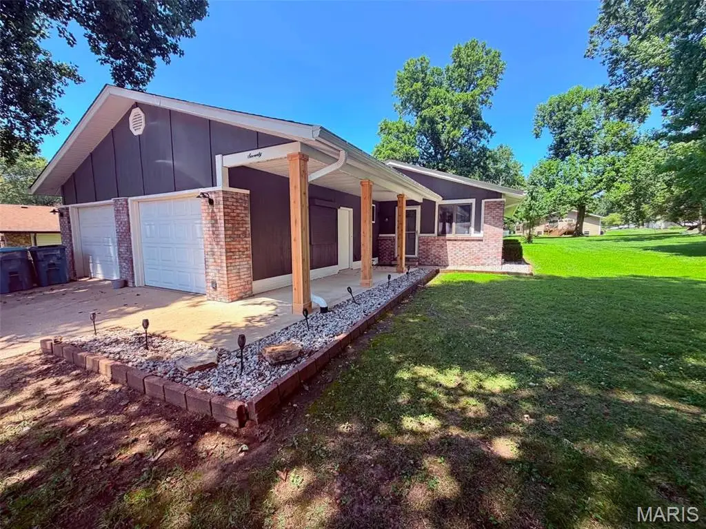 70 S Meadow Lane, Glen Carbon, IL 62034 - #1
