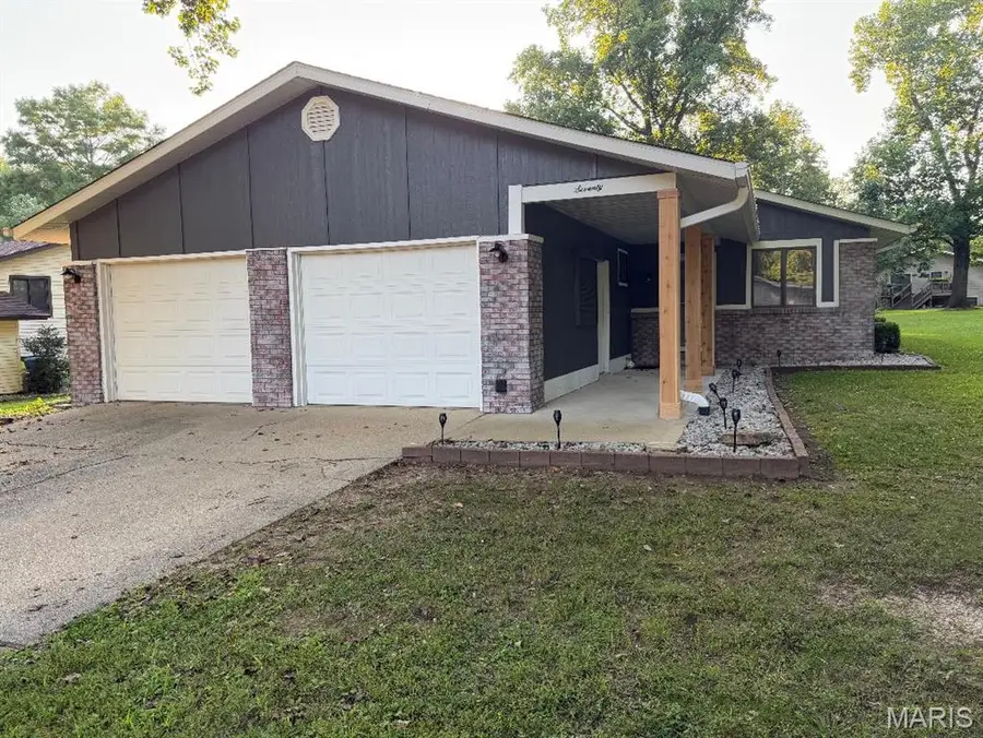 70 S Meadow Lane, Glen Carbon, IL 62034 - #2