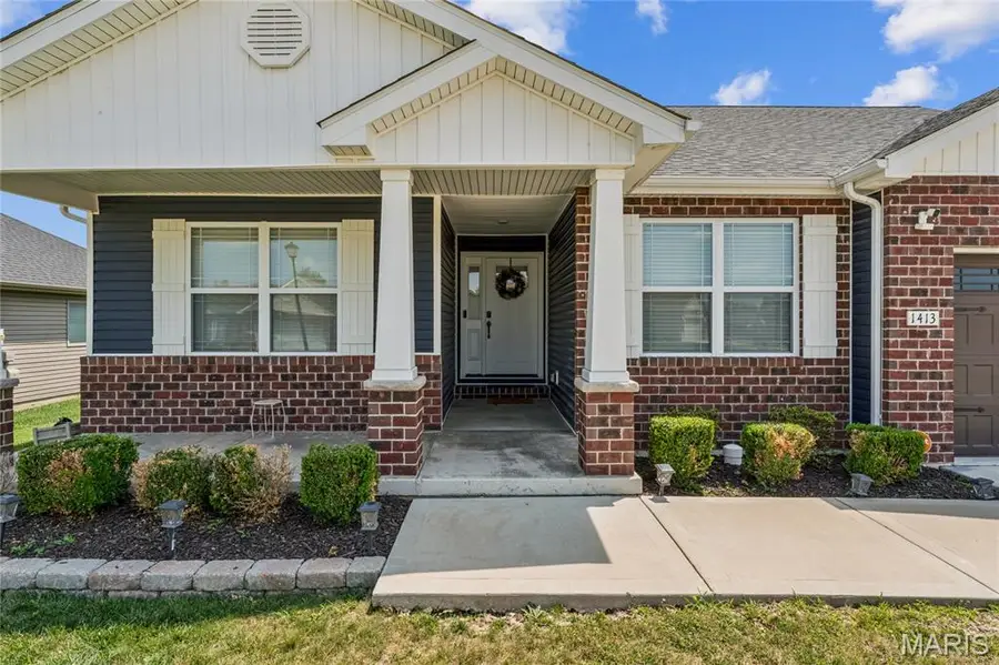 1413 Victoria Square Court, Swansea, IL 62269 - #2
