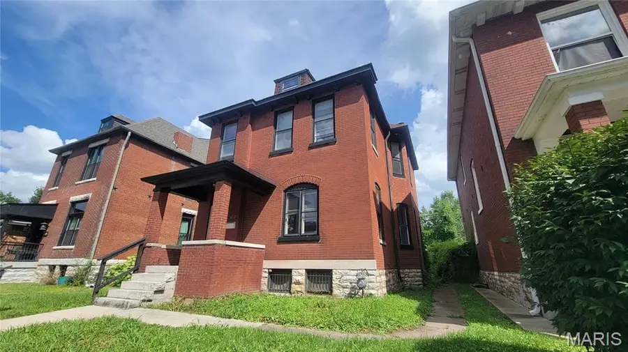 6708 Vermont Avenue, Saint Louis, MO 63111 - #3