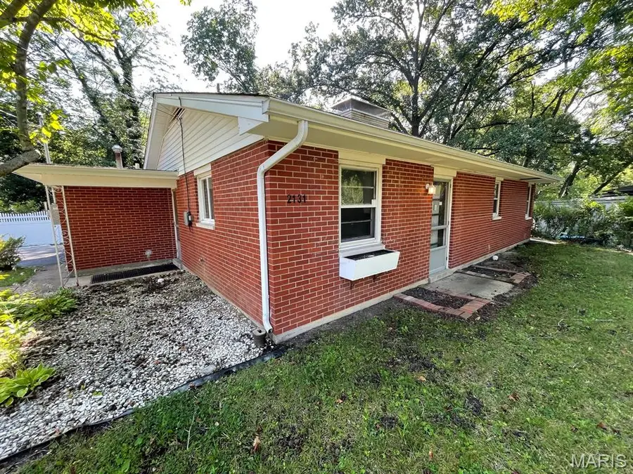 2131 Hill Crest Drive, Highland, IL 62249 - #2