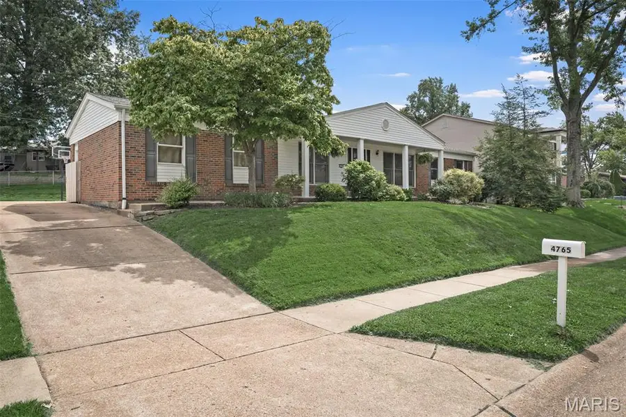 4765 Stanhope Drive, Saint Louis, MO 63128 - #3