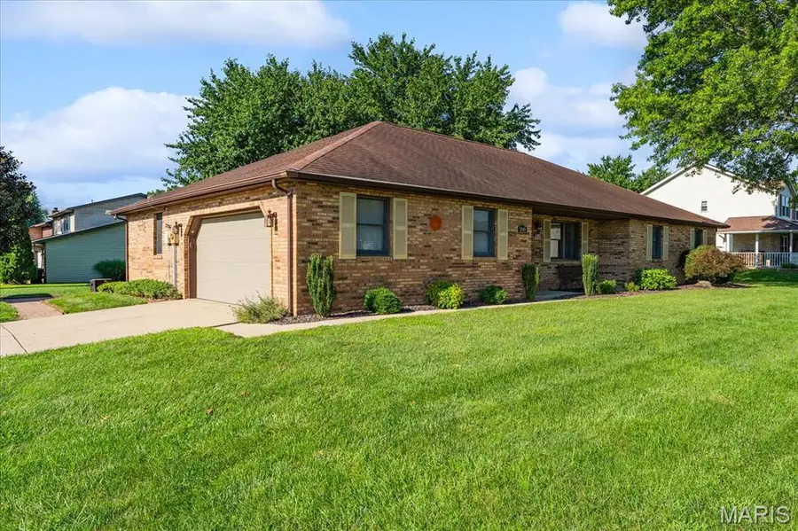 3240 Fielding Lane, Belleville, IL 62221 - #3