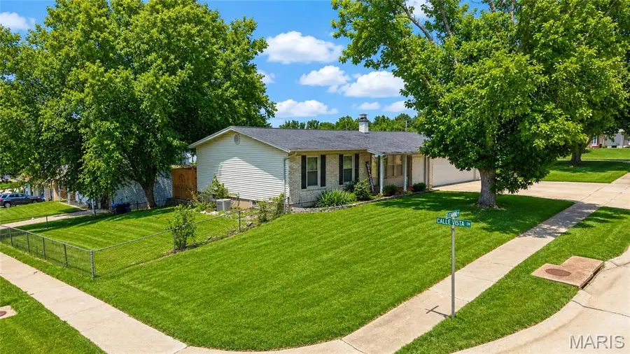 1496 El Camino Drive, Florissant, MO 63031 - #3