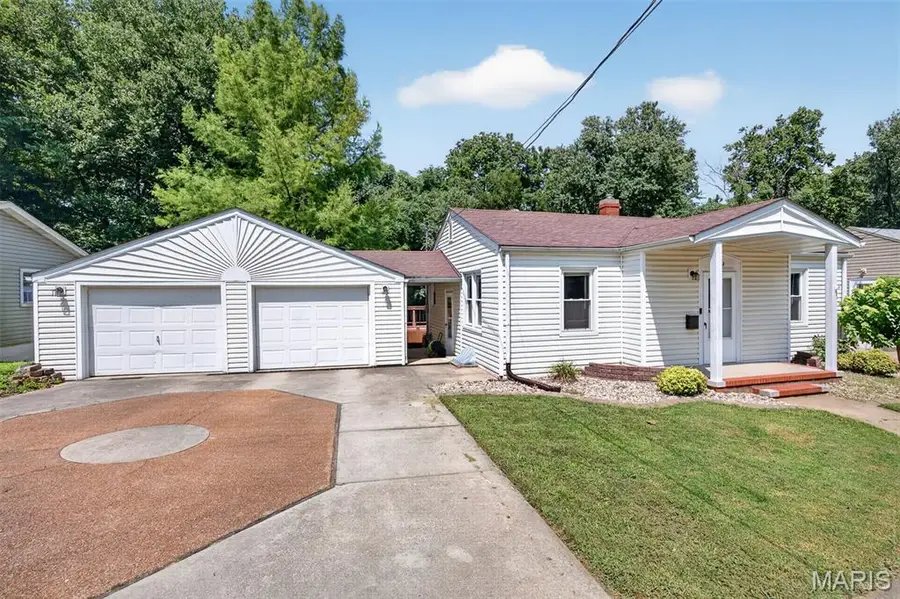 319 Sycamore Street, Collinsville, IL 62234 - #2