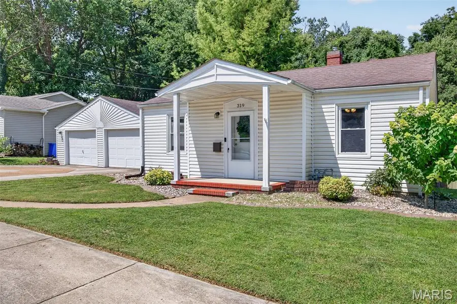 319 Sycamore Street, Collinsville, IL 62234 - #3