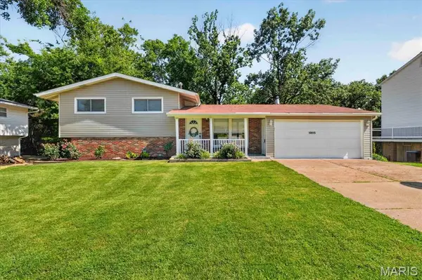 10915 Ridge Forest Drive, Unincorporated, MO 63123
