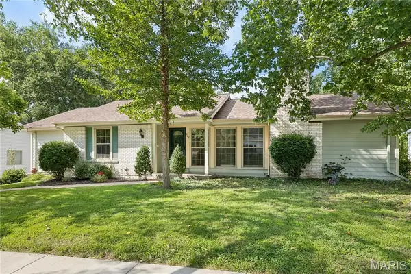 824 La Bonne Parkway, Manchester, MO 63021