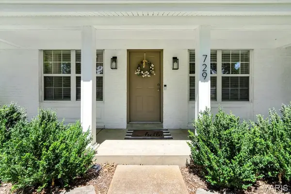 729 Le Manns Drive, Manchester, MO 63021