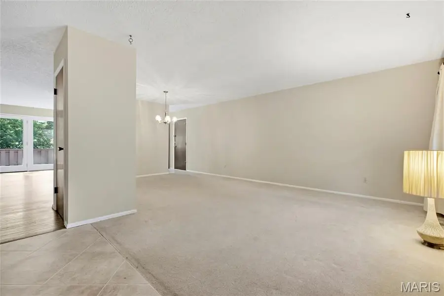 808 Dinard Drive, Ballwin, MO 63021 - #2