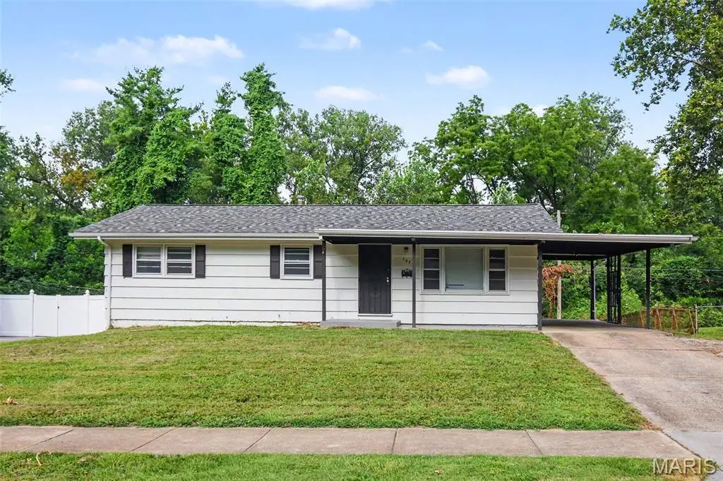 137 Forestwood Drive, Ferguson, MO 63135 - #1