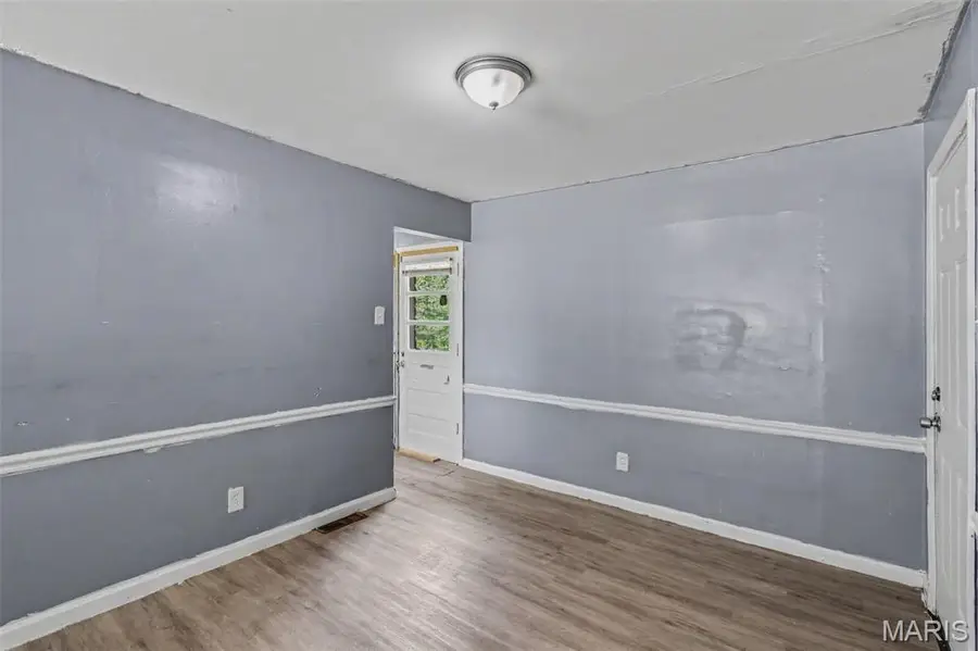 137 Forestwood Drive, Ferguson, MO 63135 - #3