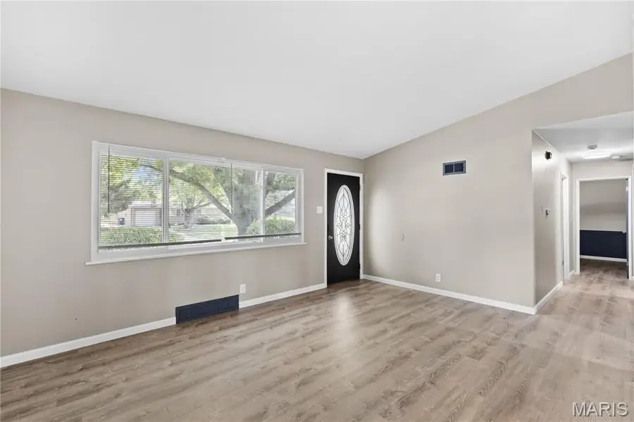 2025 Thunderbird Avenue, Florissant, MO 63033 - #3
