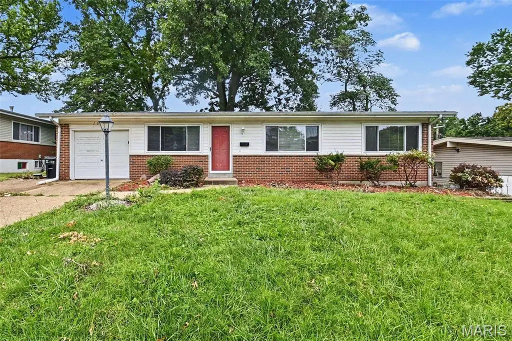 2640 Suffolk Place, Florissant, MO 63033 - #1