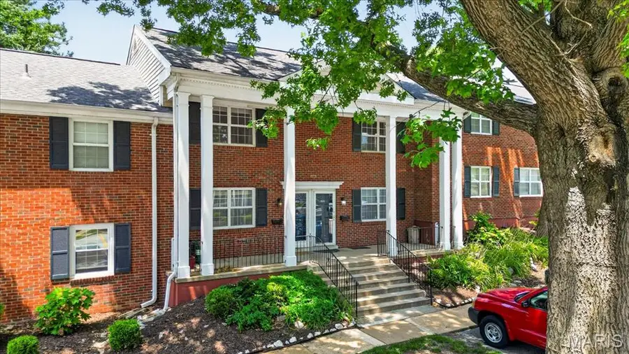 1663 E Swan Circle, Saint Louis, MO 63144 - #2