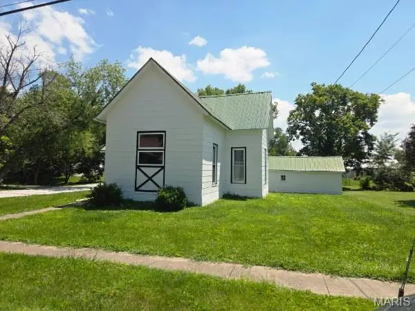 113 E Cleveland Street, Monroe City, MO 63456 - #2