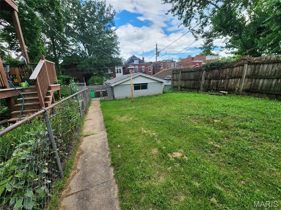2342 Virginia Avenue, Saint Louis, MO 63104 - #3
