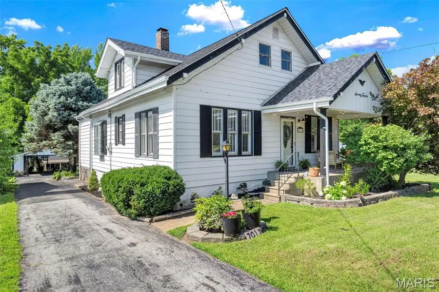 7012 S Rock Hill Road, Saint Louis, MO 63123 - #3