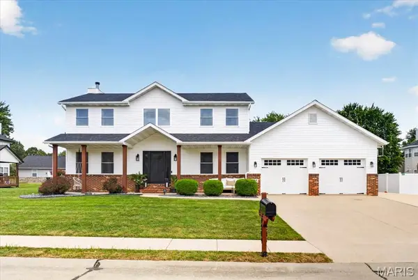 1584 Sinking Springs Drive, O'Fallon, IL 62269