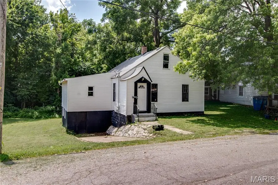 619 Elfgen Street, Alton, IL 62002 - #2