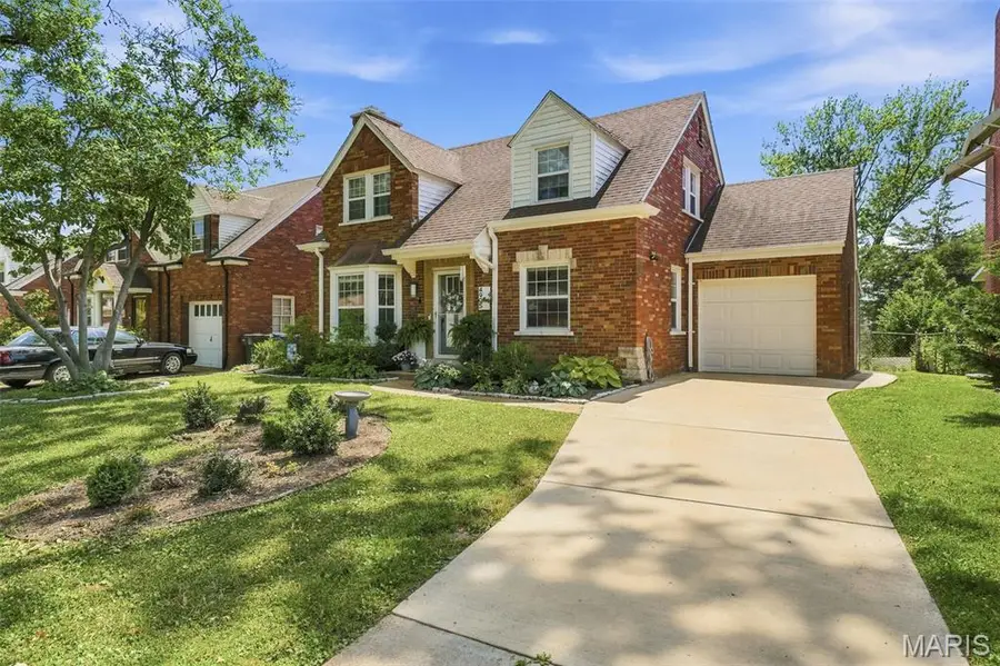 4905 Mccausland Avenue, Saint Louis, MO 63109 - #2