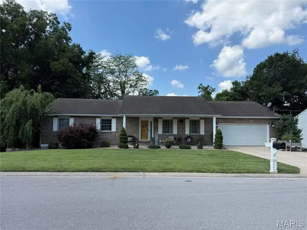 137 Rosewood Drive, Hannibal, MO 63401