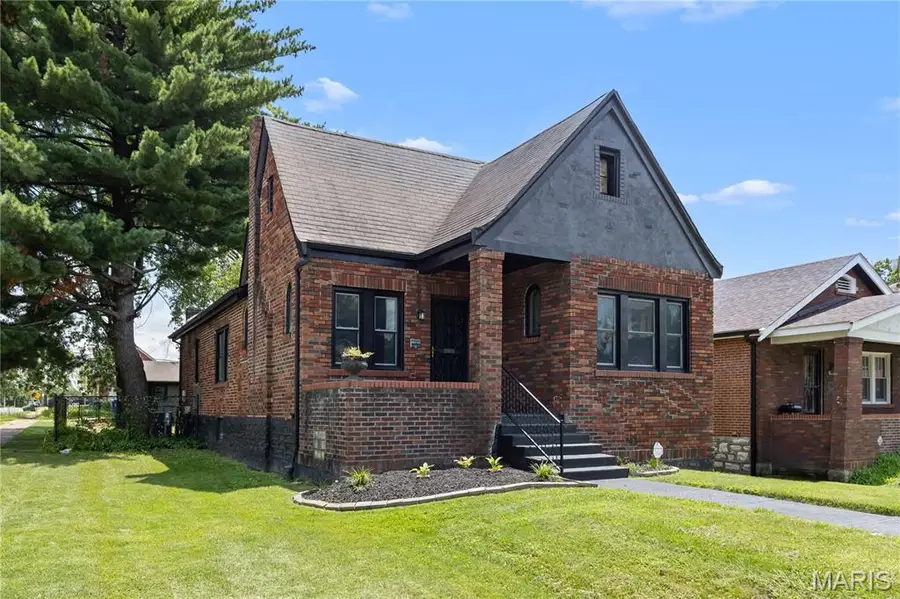 8578 Drury Lane, Saint Louis, MO 63147 - #2